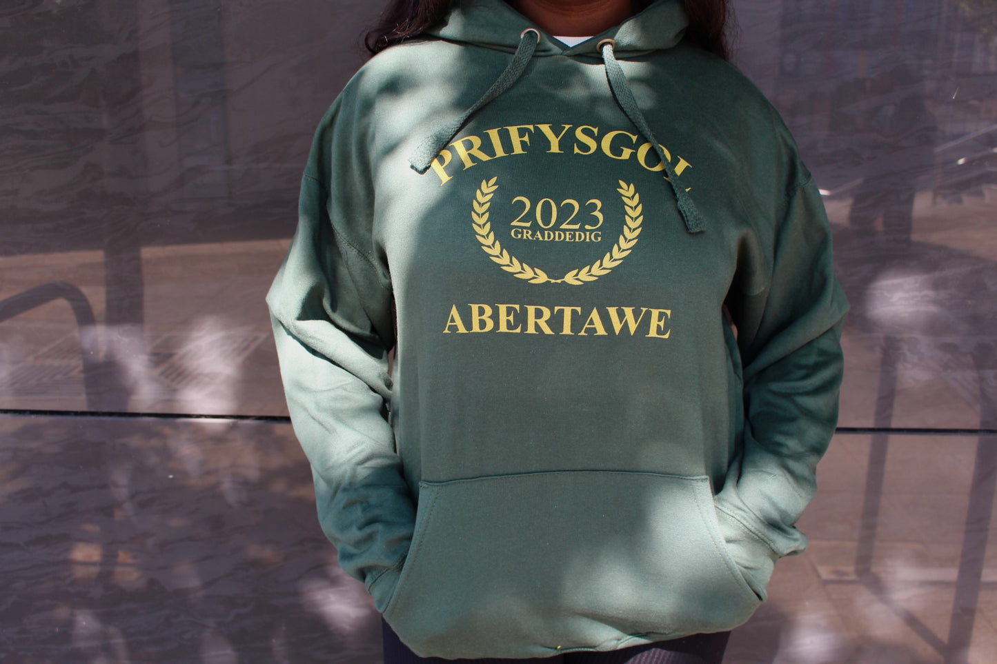 SALE-Prifysgol Abertawe Graddedig 2023 Hoodie & T-Shirt Bundle - Laurel